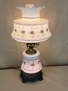 1973 Quoitzel Abigail Adams Hurricane Lamp, Hand-painted, Milk Glass W/ Floral - Picture 1 of 8