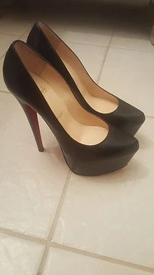 Christian Louboutin - Narciso Talla 37.5 Foto 1 de 4