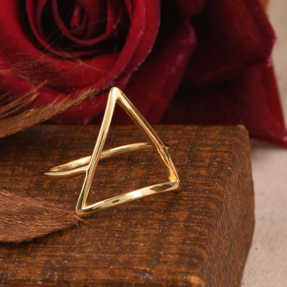 Anillo triángulo abierto enchapado en oro amarillo banda geométrica hecha a mano para mujeres niñas Foto 1 de 4