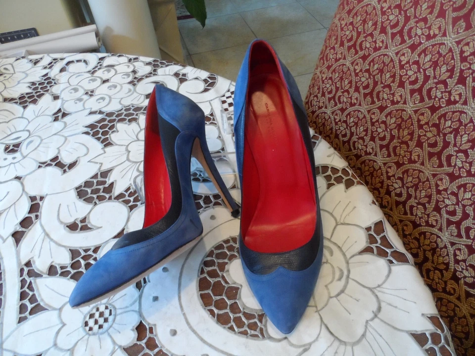 Carolina Herrera Blue Suede Pumps W/ Black Leather Trim Detail Size 10 - Image 1 of 4