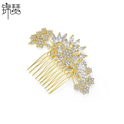 Horquilla para mujer chapada en oro con flores simples de banquete de moda de circón blanco Foto 1 de 4