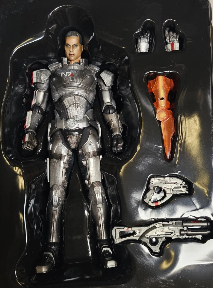 USED Square Enix Mass Effect 3 - Commander Shepard (male) Play Arts Figure - Image 1 of 1