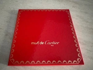 Splendido foulard in seta Must de Cartier Paris 82x80 vintage nuovo in scatola - Picture 1 of 13