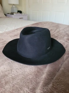 Kangol Barclay Trilby schwarz Medium Wollmütze mit Pin Set Feder brandneu - Bild 1 von 6