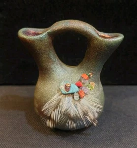 Jeremy Diller Irredescent Raku Wedding Vase with Feathers & Stones - Picture 1 of 5