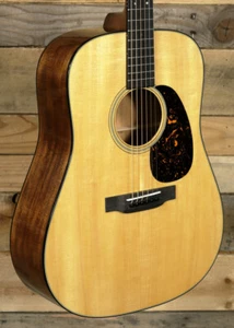 Martin D-18 Acoustic Guitar Aging Toner w/  Case - Picture 1 of 8