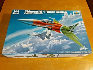 TRUMPETER Model CHINESE FC-1 FIERCE DRAGON "PAKISTANI JF-17 THUNDER) Kit #02815