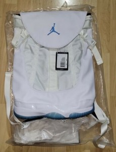 black jordan bookbolsa