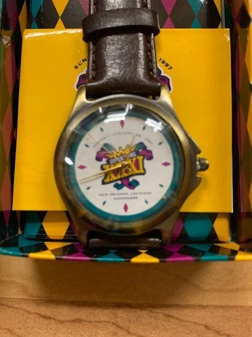 Green Bay Packers NFL Super Bowl XXXI mens watch never worn VINTAGE but NEW 1997 Cover