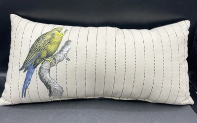 Almohada lumbar con acento de pájaro periquito umbral objetivo interior exterior Foto 1 de 4