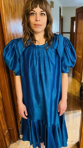 SAINT LAURENT (YSL) Abito contadino Yves Saint Laurent vintage anni 70 in seta con fascia volant e fiocchi