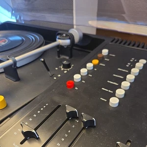 Schneewittchensarg BRAUN audio 308 8⁰ & Hilton FL30 Boxen - Sehr Gut Erhalten - Bild 1 von 22