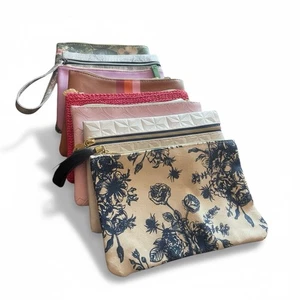 8 bolsas de maquillaje Ipsy - Imagen 1 de 10