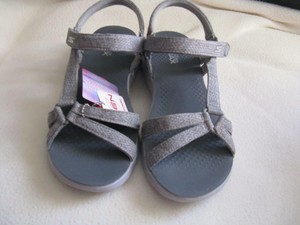 skechers velcro fastening trainers