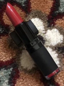 ELF Moisturizing Lipstick Lip Color in Red Carpet BN Unsealed #82840 e.l.f. - Picture 1 of 3