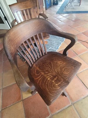 Pair of Vintage Oak Swivel Rolling Bankers - Courtroom Chairs with Casters - Image 1 of 4