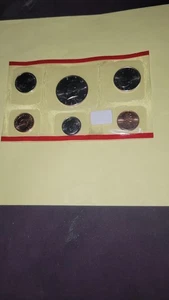 1996 Denver United States Uncirculated Mint Set No Envelope - Picture 1 of 1