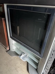 Sony Trinitron TV Television  2001 # KV-40XBR700 w/ Original Stand & Manual - Picture 1 of 6