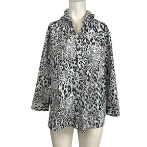 ZENERGY BY CHICO'S - WOMEN'S 2 - GRAY BLACK WHITE ANIMAL PRINT FULL ZIP JACKET - Picture 1 of 8