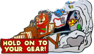 RAR! DISNEY WILD ABOUT SAFETY Trading Pin TIMON & PUMBA "Hold On To Your Gear" - Bild 1 von 2