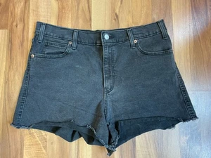 Levi Strauss Signature Heritage High Rise Shorts Black 12 Women’s 31W - Picture 1 of 3