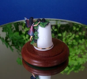 Thimble - Sterling Classic - The Fairy Collection - Hand Painted Pewter - Picture 1 of 3