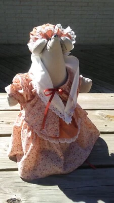 Tapón de puerta de tela de 16,5" para abuela ratón Foto 1 de 4