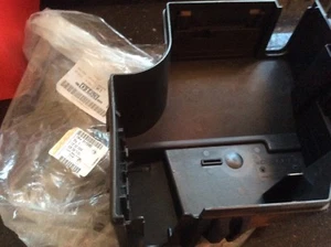 Gehäuseträger Sicherungskasten Combo C Corsa C TIGRA B 1,3 CDTI Z13DT VAUXHALL - Bild 1 von 2