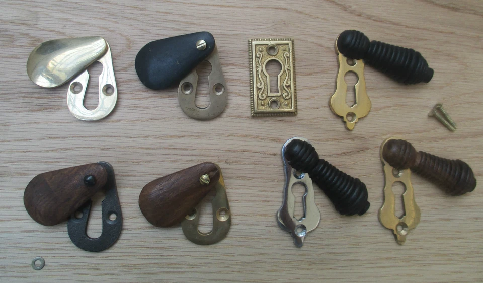 DE COLECCIÓN RETRO ESTILO VICTORIANO CERRADURA CERRADURA AGUJERO CUBIERTAS ESCUDO ABIERTO CUBIERTO Foto 1 de 1