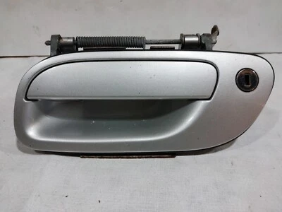 Manija de puerta delantera plateada del lado del conductor Volvo S60 S80 V70 XC70 1999 a 2009 Foto 1 de 3
