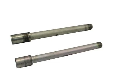 Suzuki Boulevard 1800 2006 ejes delanteros traseros  Foto 1 de 4