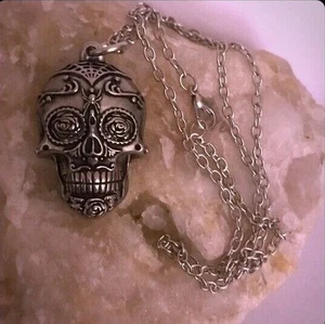 New Tungsten Silver Sugar Skull Goth Heavy Weight Pendant Necklace On 19in Chain - Picture 1 of 5