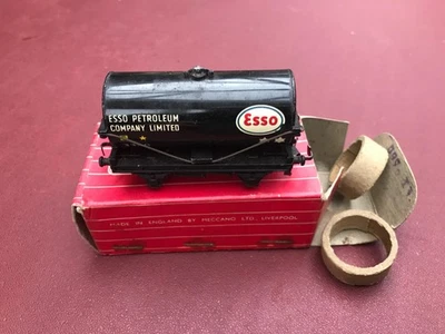 Hornby Dublo 4680 OO Gauge Esso Petrol Tank Wagon 3300 Black 2/3 Rail - Image 1 of 3