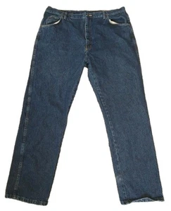 Men's Wrangler Rugged Wear Blue Jean Denim Pants 42/32 39902RS - Picture 1 of 7