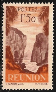 Reunion #257 (A29) ss MLH - 1947 1.50fr Cascade - Bild 1 von 1