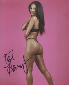 FOTO A COLOR FIRMADA EN PERSONA POR TOI HARDY 8X10 CERTIFICADO DE AUTENTICIDAD SEXY MODELO SEXY BONITA - Imagen 1 de 1