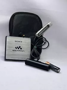 SONY MZ E900 portable minidisc Player - Picture 1 of 5