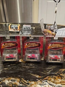 JOHNNY LIGHTNING 1969 CAMARO RS / SS 1 REG AND 2 WHITE LIGHTNINGS LIMITED 1,000 - Picture 1 of 11