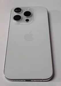 Carcasa Original OEM Apple iPhone 15 Pro, Blanca, Excelente Estado: HE109 - Imagen 1 de 6