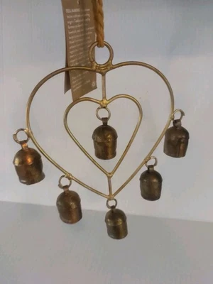 Campanas rústicas artesanales Matr Boomie campanas de viento de doble corazón Foto 1 de 4