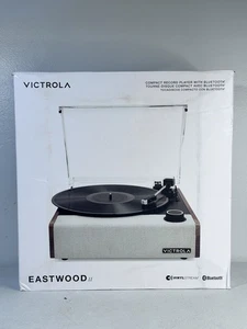 Victrola Eastwood II Plattenspieler, Eichenoptik Turntable mit Lautsprechern Bluetooth - Bild 1 von 12