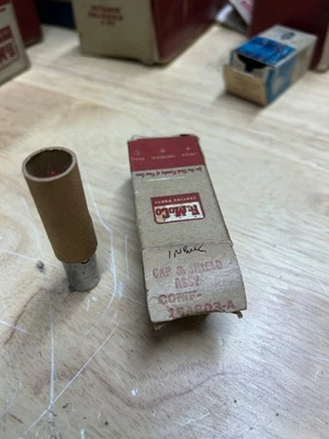 Mercury Monterey Montclair Parklane Colony 1960 enchufe de luz de cambio de parque EE. UU. Nuevo de Lote Antiguo Foto 1 de 4