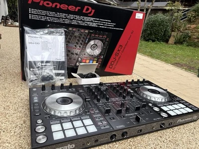 Pioneer DJ DDJ-SX3 Serato DJ Controller with Decksaver incl. Accessories Original Packaging - Image 1 of 4