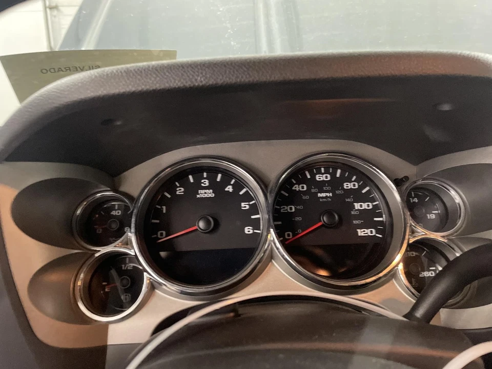 Used Speedometer Gauge fits: 2007 Chevrolet Silverado 1500 pickup new style smoo - Image 1 of 4
