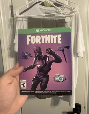 Dark Vertex Outfit + 500 V Bucks  (Hit Disc0rd megfox124xo) - Image 1 of 2