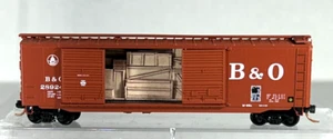 MICRO-TRAINS N 50' STANDARD BOX CAR DOUBLE DOOR w/LOAD BALTIMORE & OHIO 03400380 - Picture 1 of 4