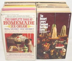 Various PAPERBACK COOK BOOKS (Lot of 10) Dessert German French Baking Vegetable - Imagen 1 de 10