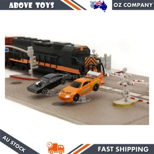 Nano escena de tren Jada Fast & Furious con modelo de automóvil diecast Toyota y Dodge - Imagen 1 de 6