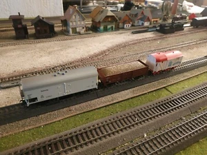 TRIX - PIKO VAN WAGONS, SCALE HO - Picture 1 of 10