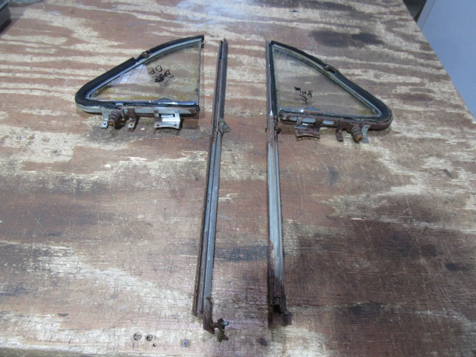 Chevrolet Styleline 1949 1950 sedán puerta ventilación ventana marco vidrio molduras piezas Foto 1 de 4